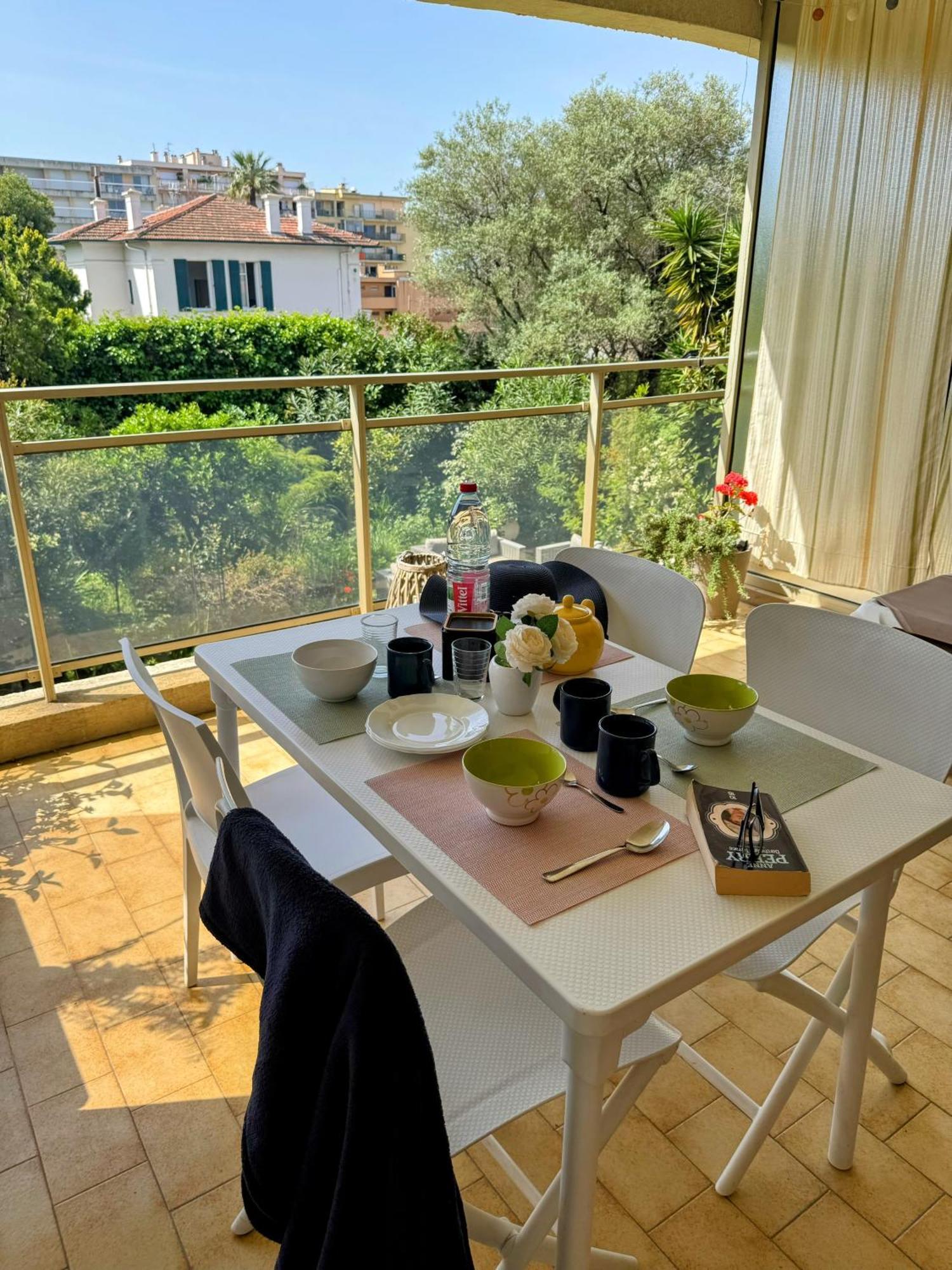 Appartement Laura Juan-les-Pins Exterior foto